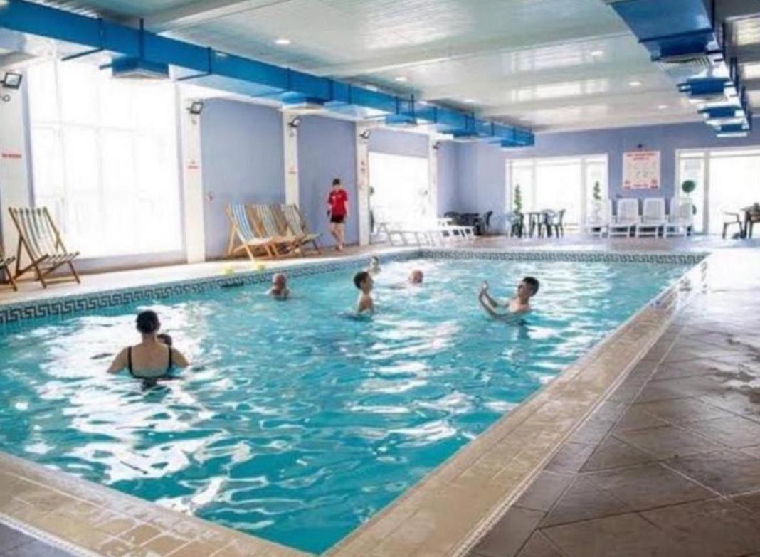 Сasa de vacaciones Platinium Standard Luxury And Modern Static Caravan At Clarach Bay